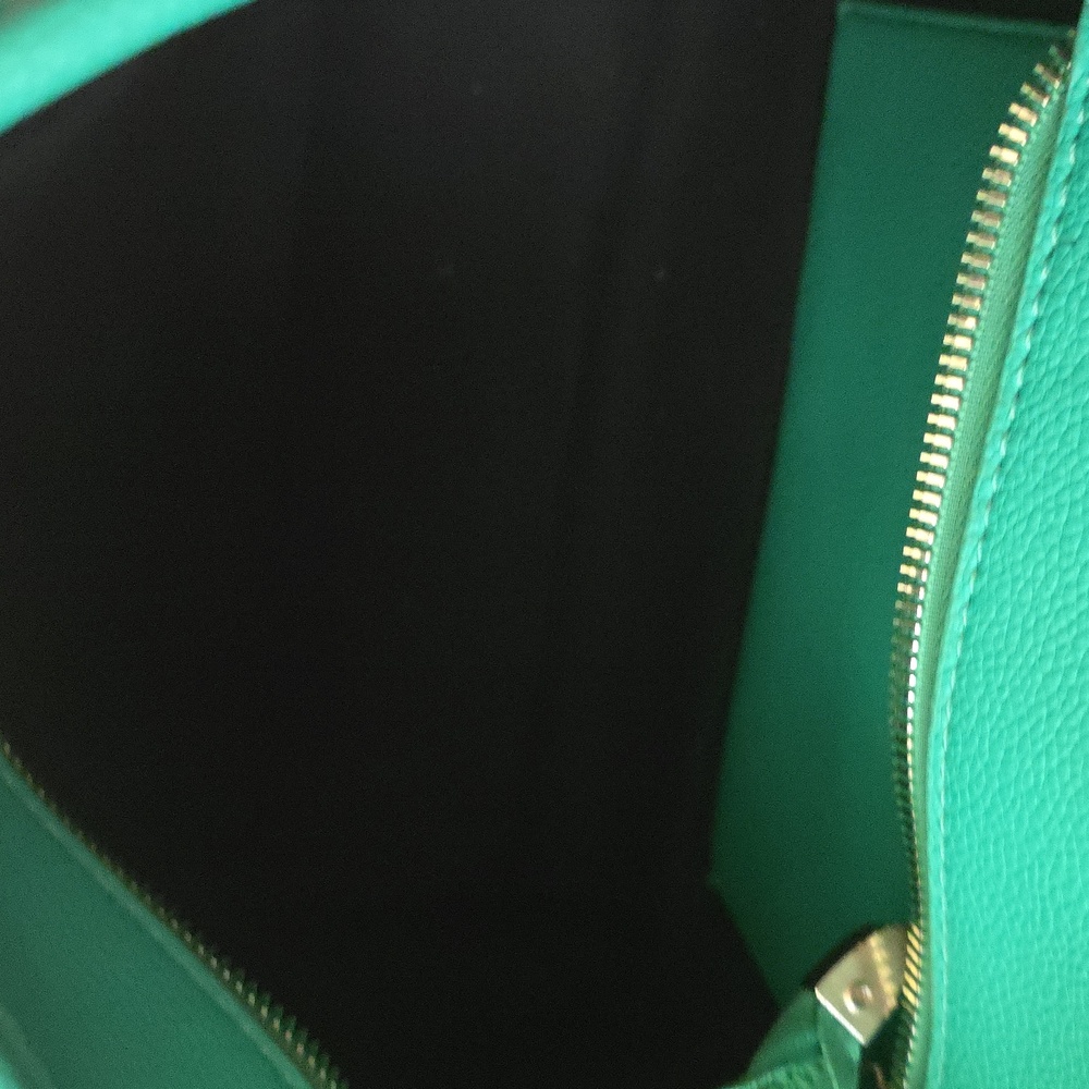 Vibrant Green Tote Bag by Marc Jacobs (COPY) - Picture 5 of 5